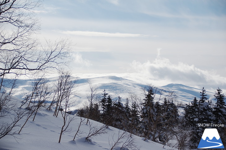 大雪山旭岳ロープウェイ 北海道最高峰でパウダーライド！